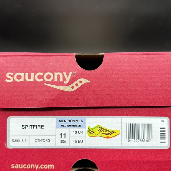 NEW in BOX Saucony Spitfre Yellow/orange men’s 11 track spikes - Picture 10 of 11